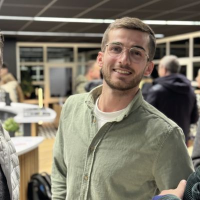 Simon CAPOEN Gestionnaire clientèle